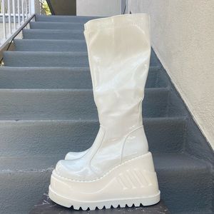 [SOLD] Demonia Stomp 200 Holographic White size 8